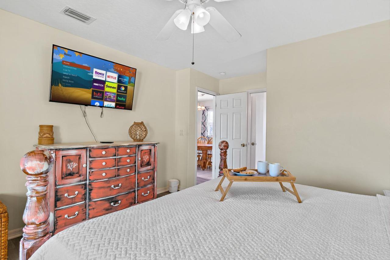 Surfside Paradise Retreat - 3Br And 2Ba Duplex, Grill, Dog Friendly - Close To The Beach! Melbourne Esterno foto