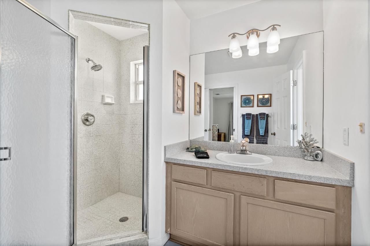 Surfside Paradise Retreat - 3Br And 2Ba Duplex, Grill, Dog Friendly - Close To The Beach! Melbourne Esterno foto