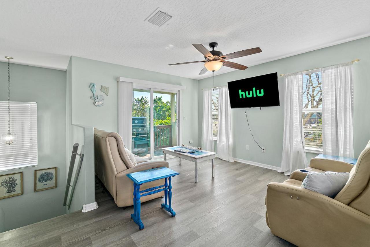 Surfside Paradise Retreat - 3Br And 2Ba Duplex, Grill, Dog Friendly - Close To The Beach! Melbourne Esterno foto